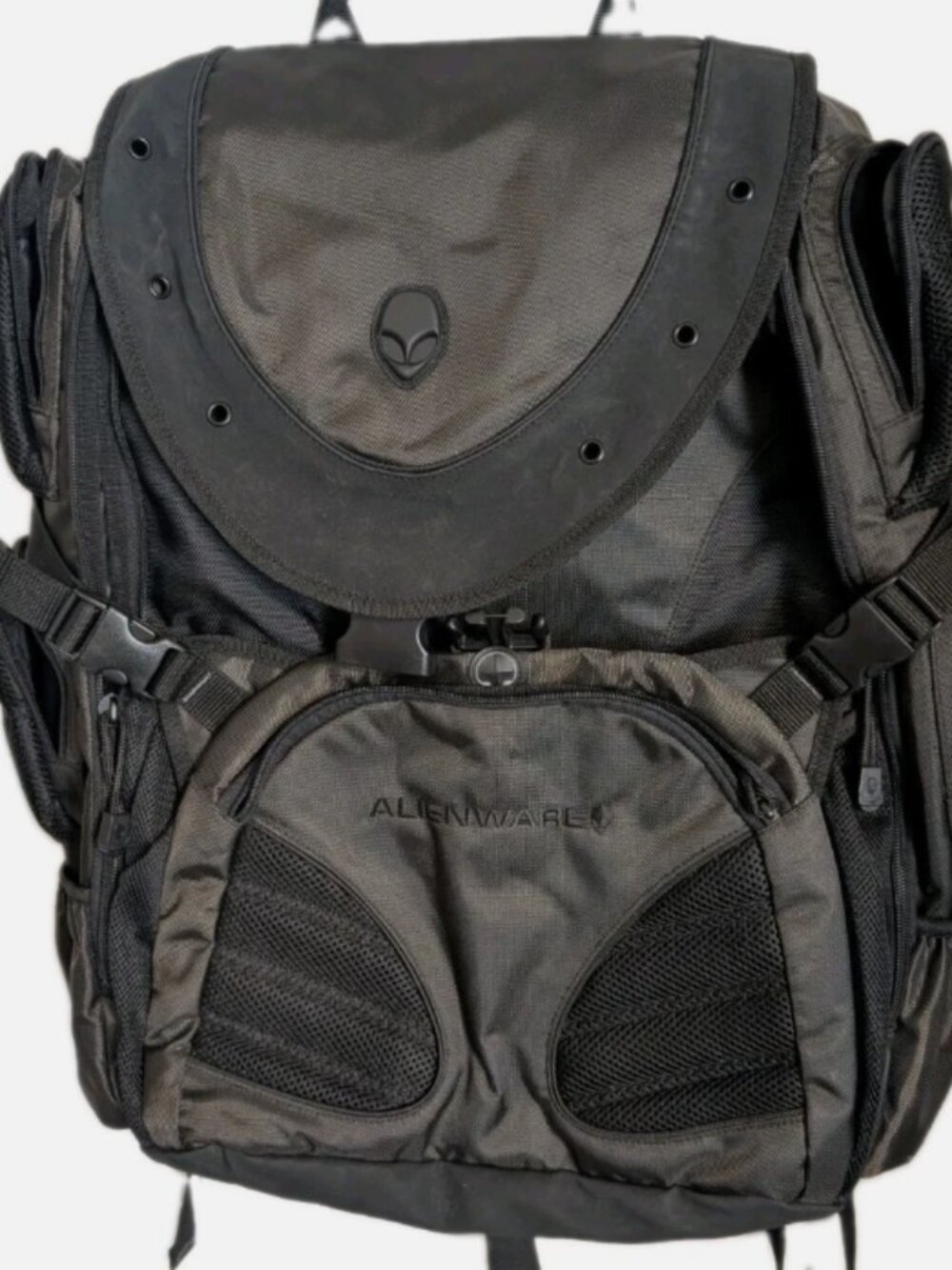 Alienware Deluxe Oversized Gaming 17.3" Laptop Backpack Black Heavy Duty Vintage